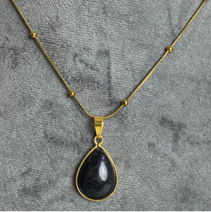 Black onyx necklace