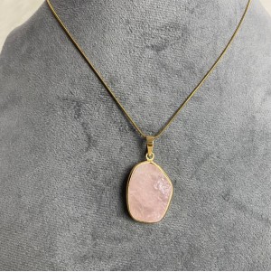 Raw rose quartz stone necklace 