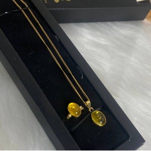 Citrine stone set