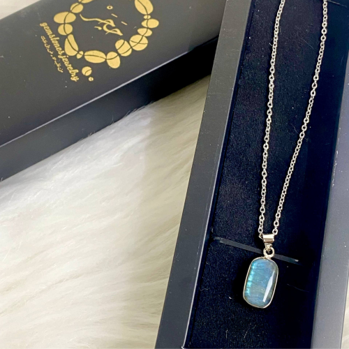 Labradorite stone necklace 