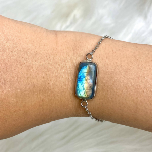 Labradrite stone bracelet 