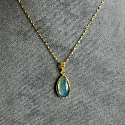Labradorite stone necklace