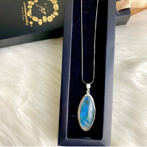 Labradorite stone necklace 