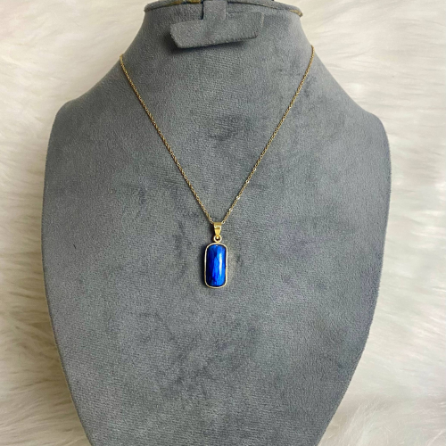 Labradorite stone necklace 