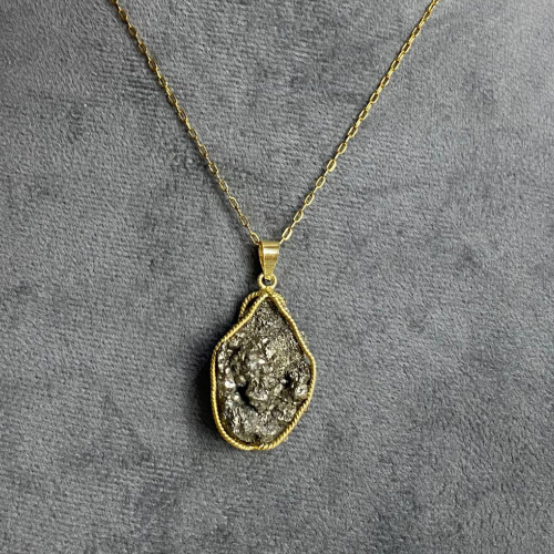  pyrite stone necklace 